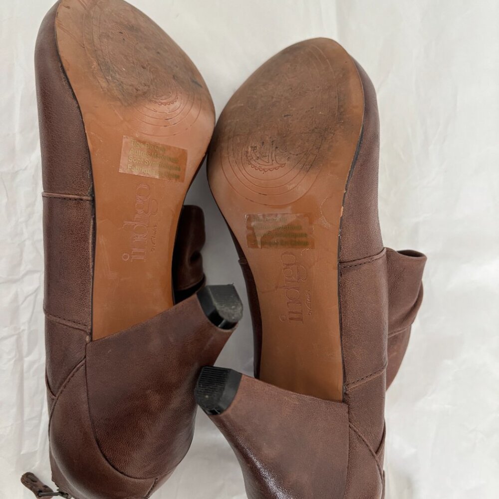 Indigo by Clarks Heels 8 Brown Leather Booties Cutout Knotted Detail Office Chic - Picture 12 of 16